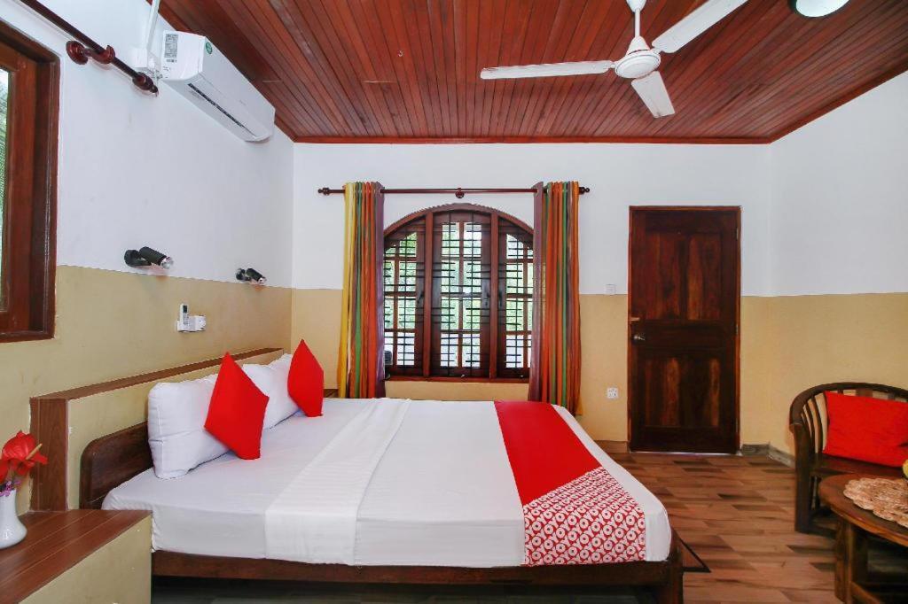 Sunny'S Garden Hotel Ambalangoda  Exterior foto
